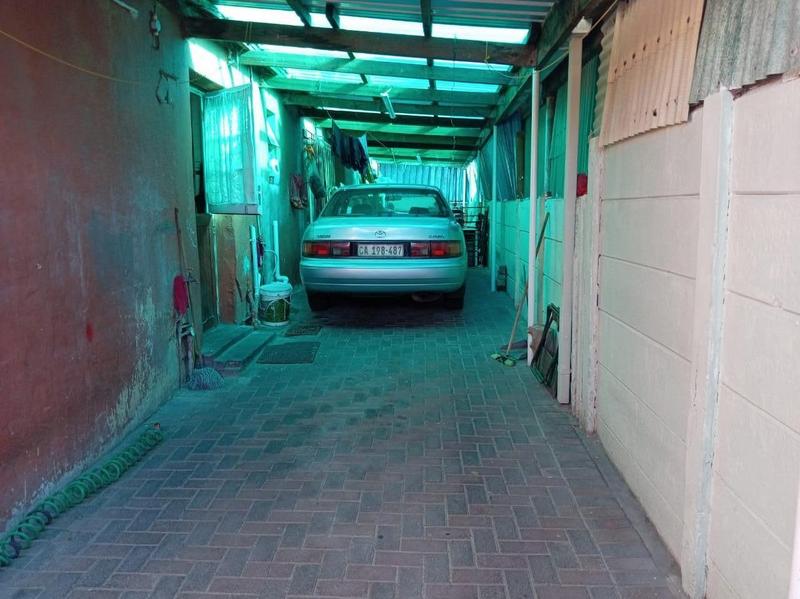 5 Bedroom Property for Sale in Rocklands Western Cape